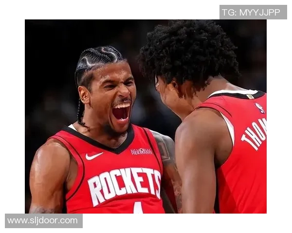 勇士与火箭激战正酣NBA视频直播精彩瞬间不容错过 勇士与火箭激战正酣NBA视频直播精彩瞬间不容错过